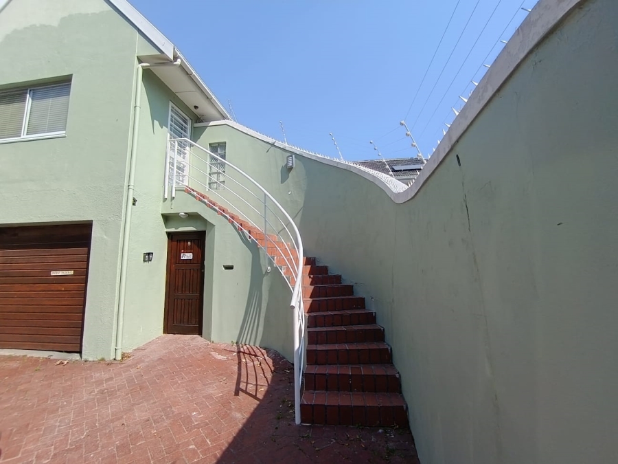 To Let 1 Bedroom Property for Rent in Newlands Western Cape